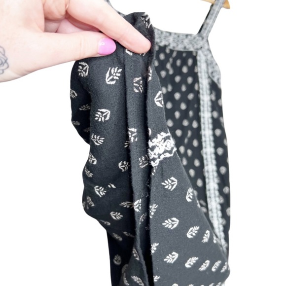 New with Tag Women Old Navy Embroidered Leaf Pattern Spaghetti Strap Mini Dress - Picture 7 of 16